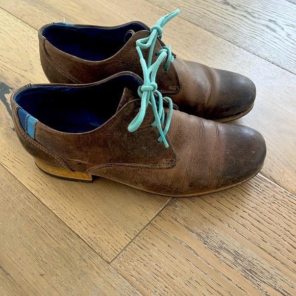 John Fluevog CBC Radio Derby Oxford Shoes Brown Leather Turquoise Women 8.5 - Picture 1 of 15
